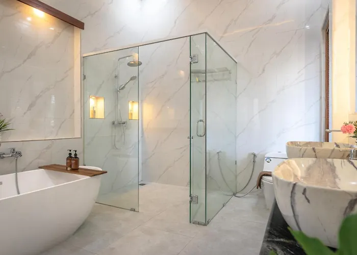Luxury 4br With Private Pool Near Villa *