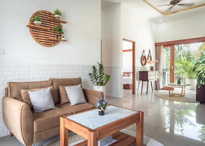 Luxury 4br With Private Pool Near Lovina