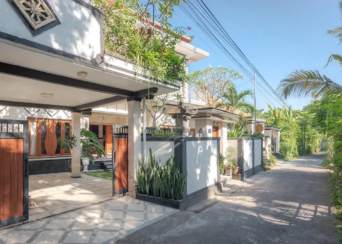 Luxury 4br With Private Pool Near *