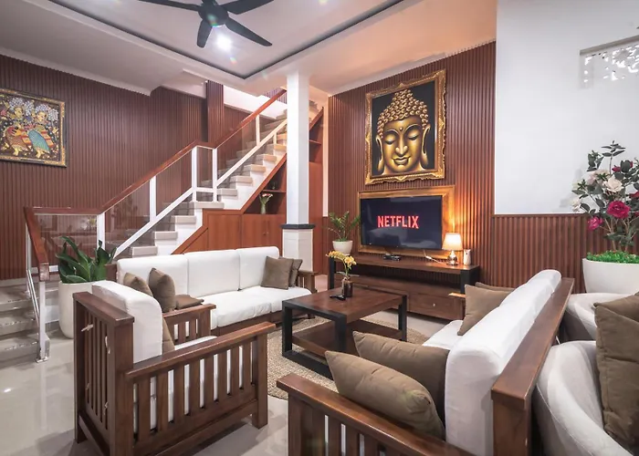 Luxury 4br With Private Pool Near Villa Lovina