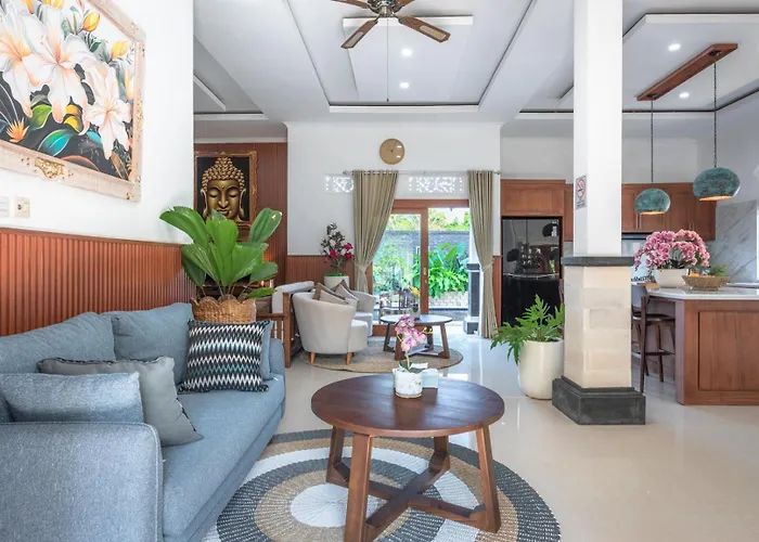 Luxury 4br With Private Pool Near Villa *