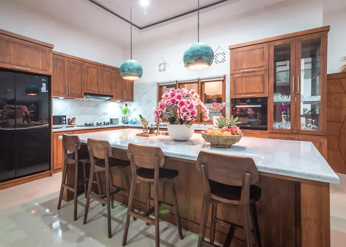 Luxury 4br With Private Pool Near * Lovina